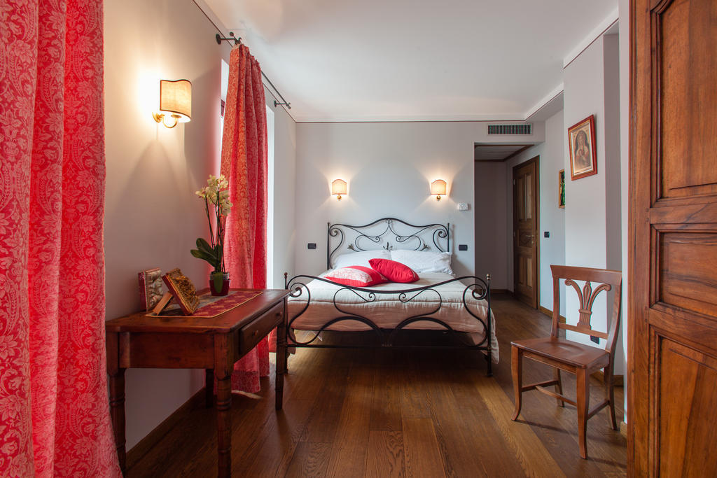 A' La Table Du Sommelier Chambres D Hotes & Restaurant Saint-Vincent Δωμάτιο φωτογραφία