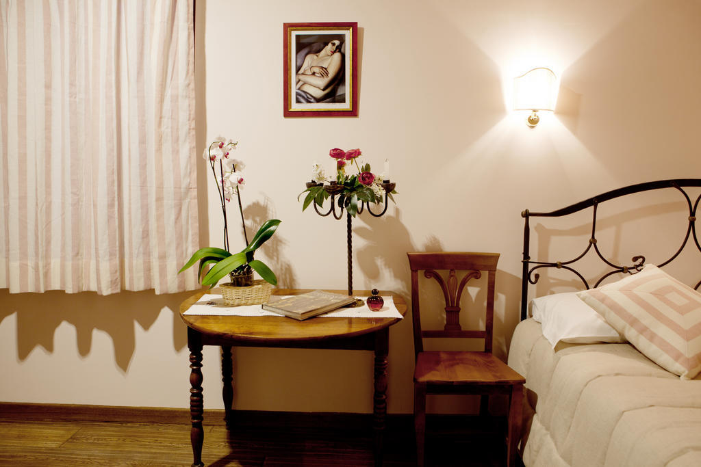 A' La Table Du Sommelier Chambres D Hotes & Restaurant Saint-Vincent Δωμάτιο φωτογραφία