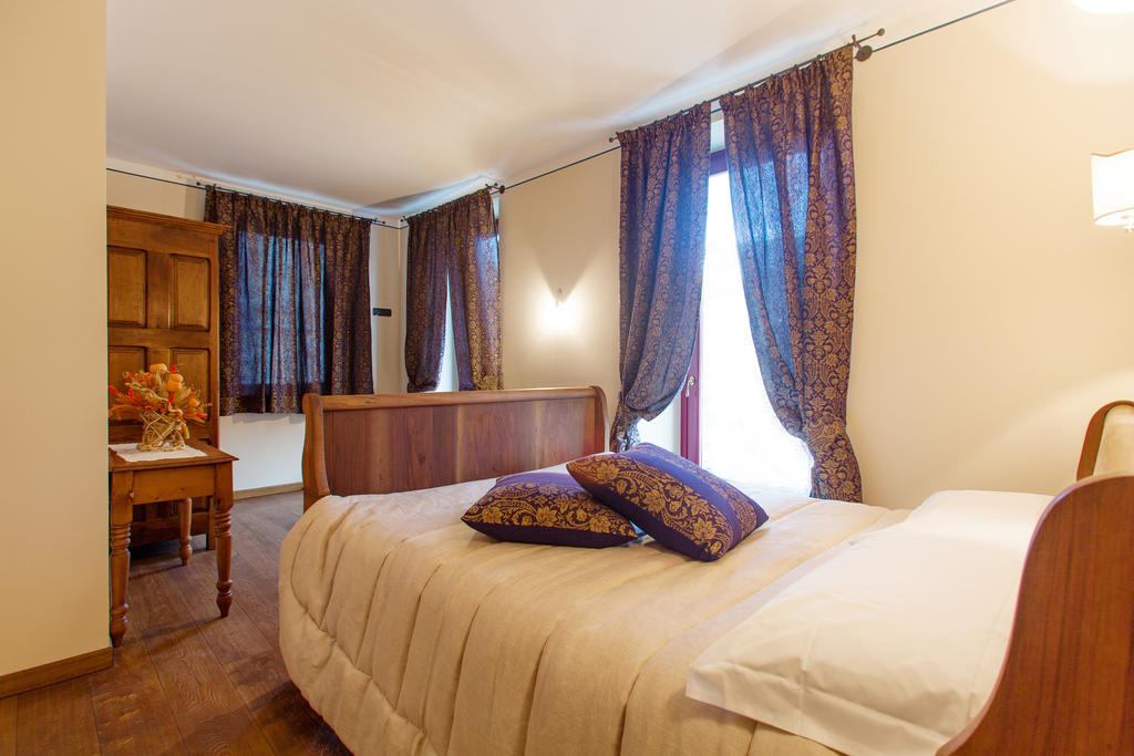 A' La Table Du Sommelier Chambres D Hotes & Restaurant Saint-Vincent Δωμάτιο φωτογραφία